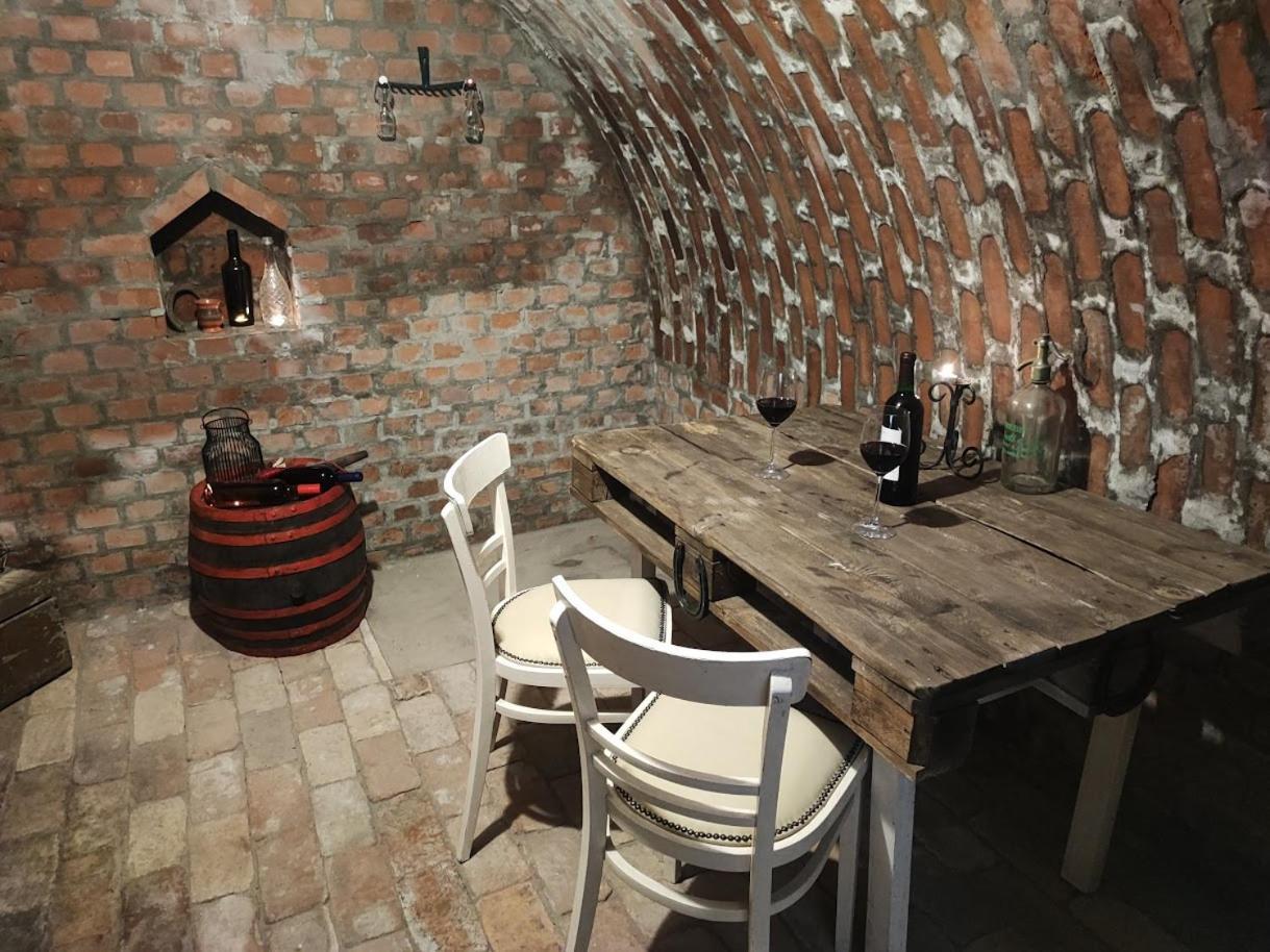 Szolohegyi Haziko - Cottage In The Vineyard Balatonszárszó Buitenkant foto